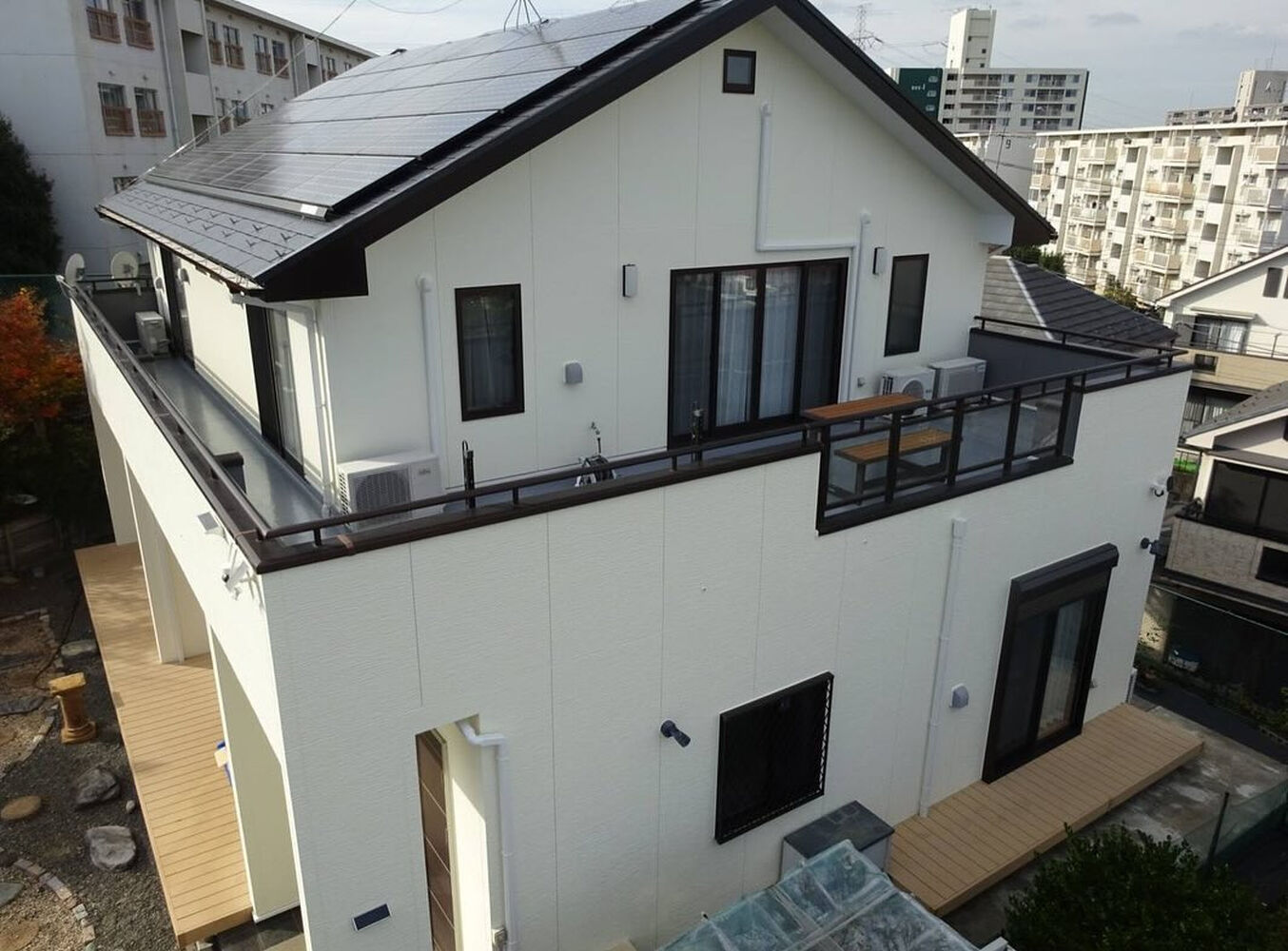 施工事例や塗装に関する情報などを発信