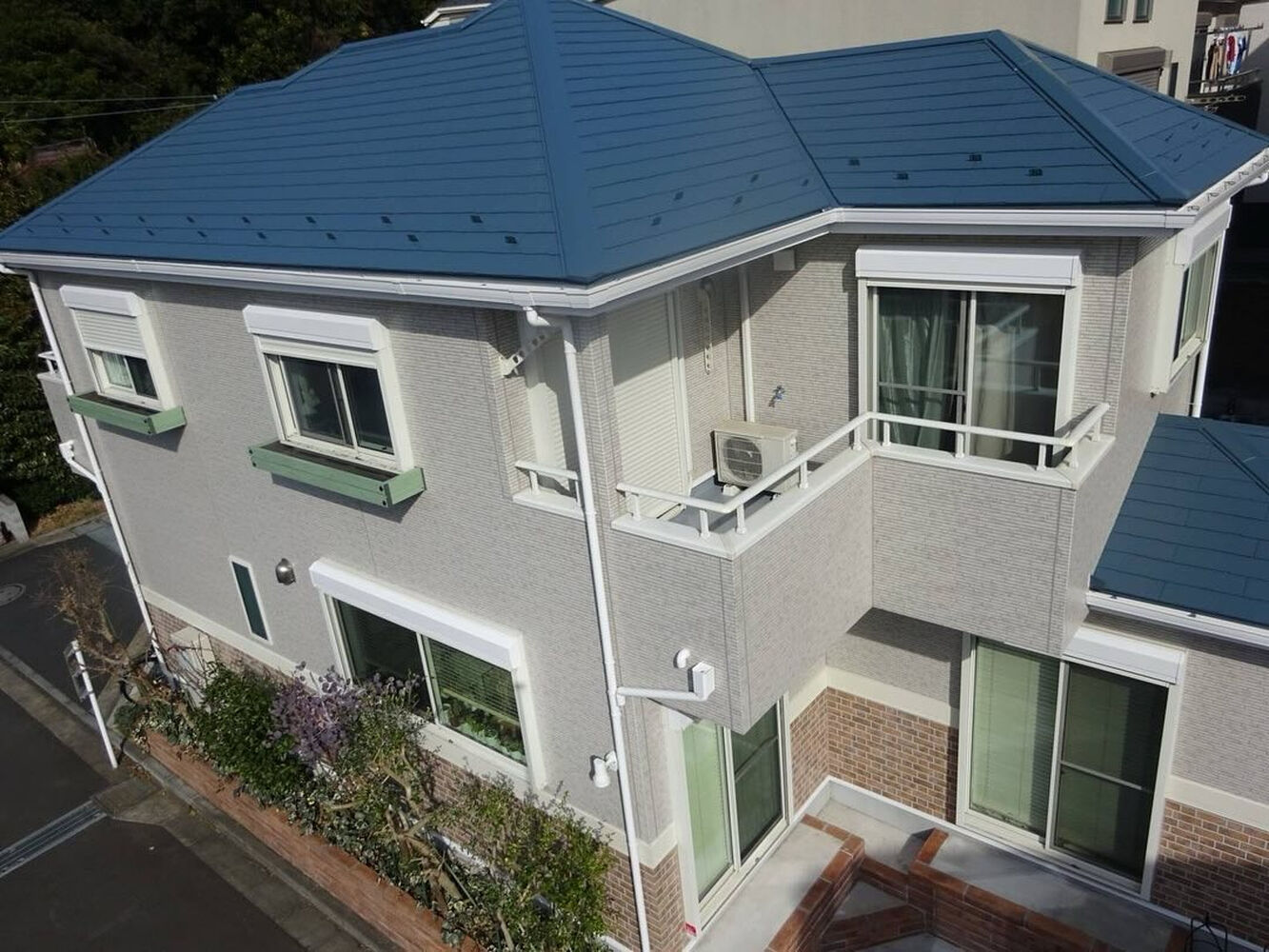 施工事例や塗装に関する情報などを発信